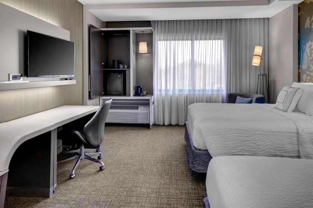Courtyard By Marriott Carrollton Hotel Eksteriør billede