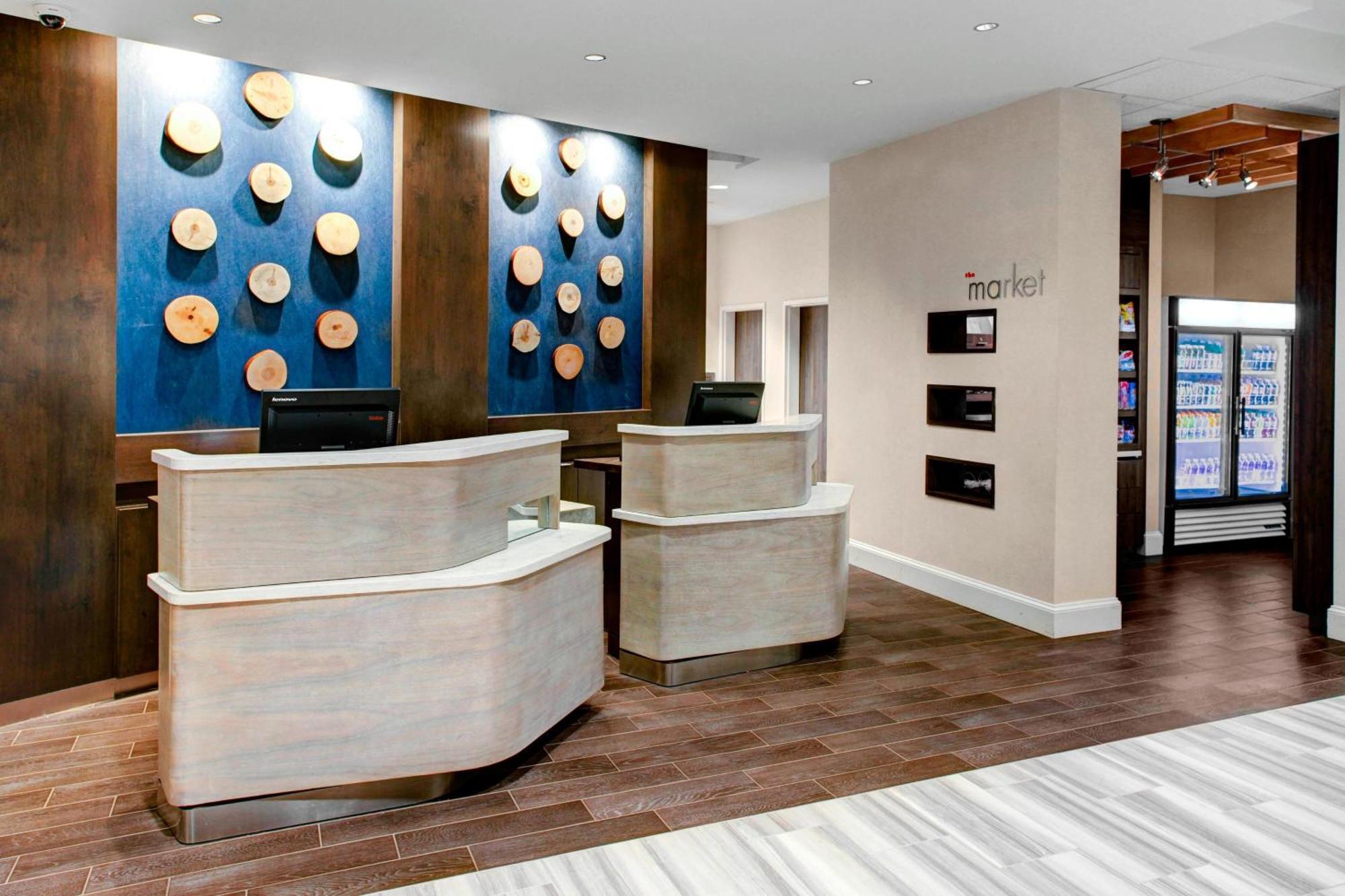 Courtyard By Marriott Carrollton Hotel Eksteriør billede