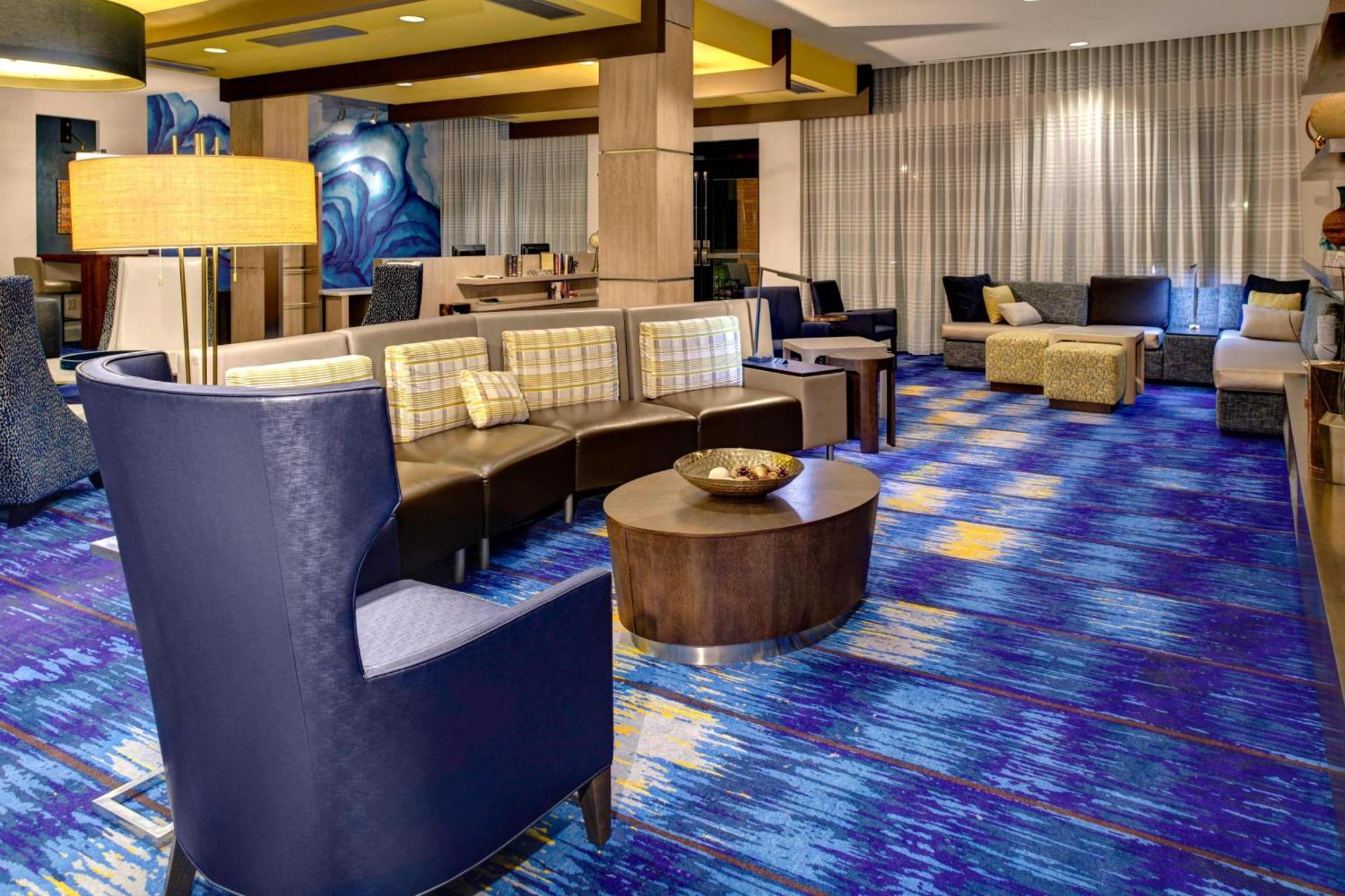 Courtyard By Marriott Carrollton Hotel Eksteriør billede