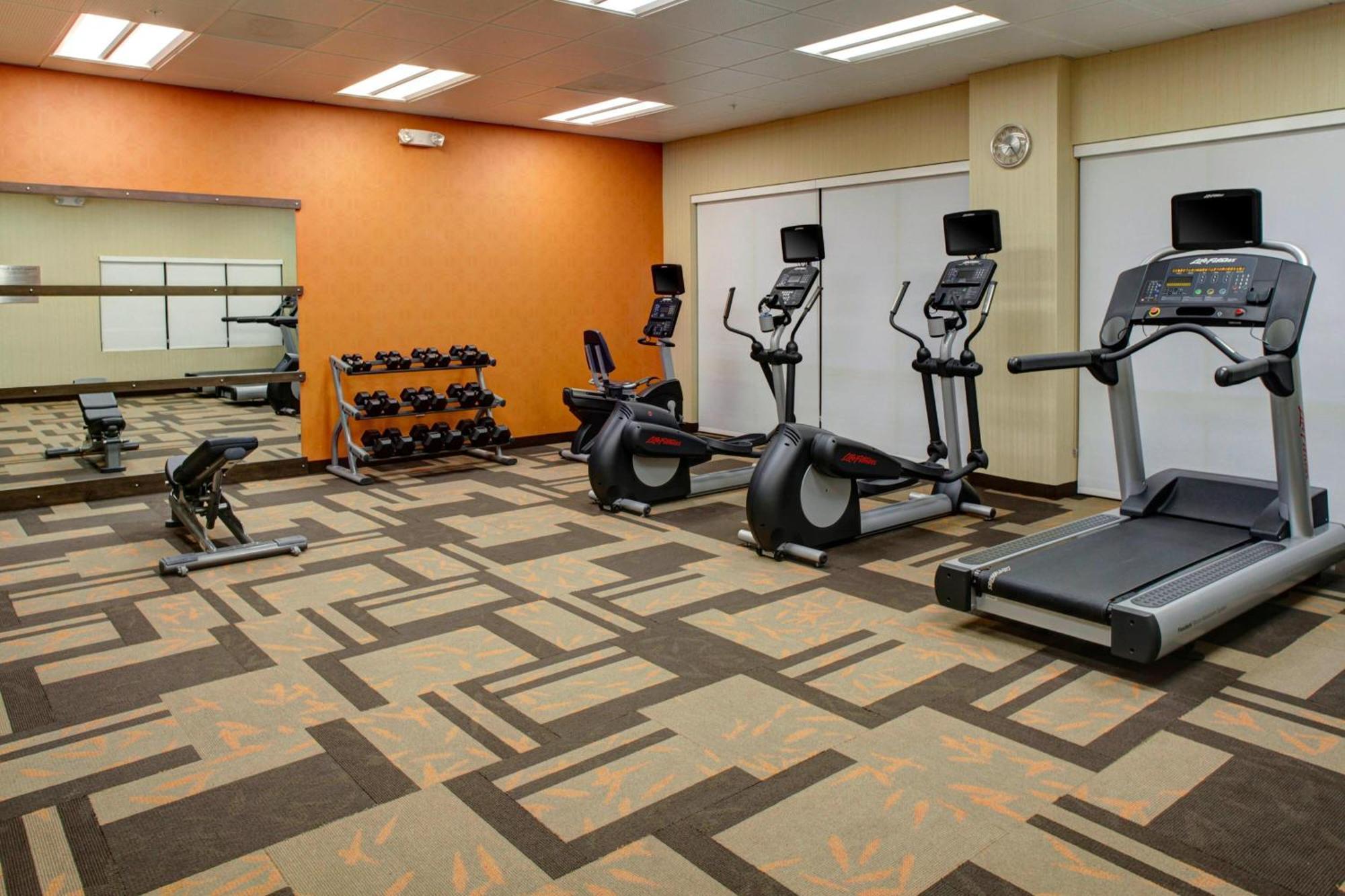 Courtyard By Marriott Carrollton Hotel Eksteriør billede