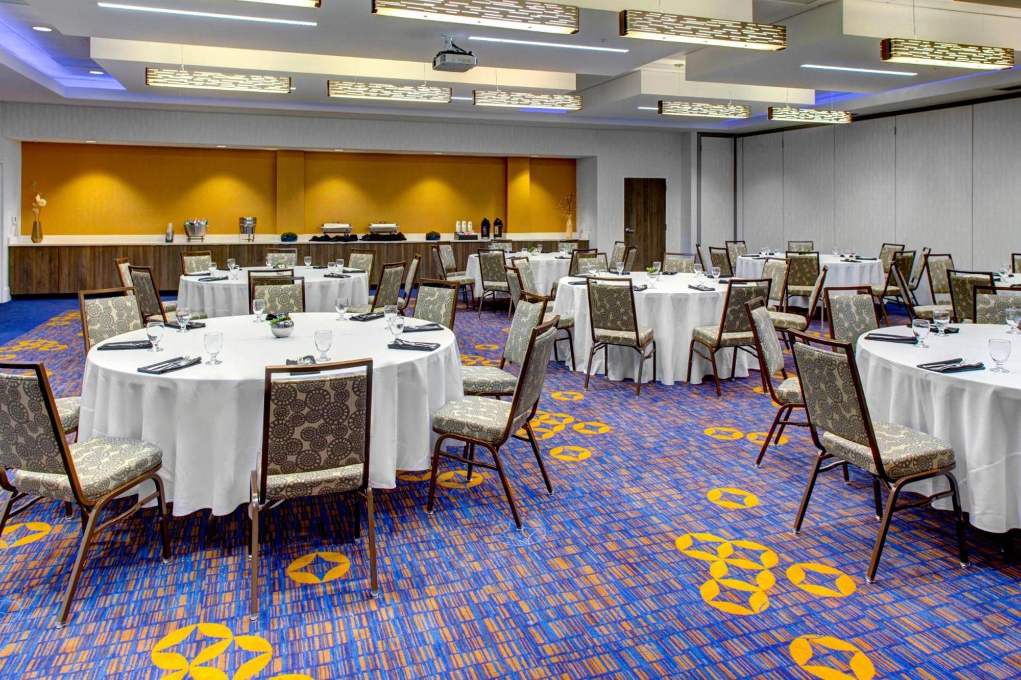 Courtyard By Marriott Carrollton Hotel Eksteriør billede
