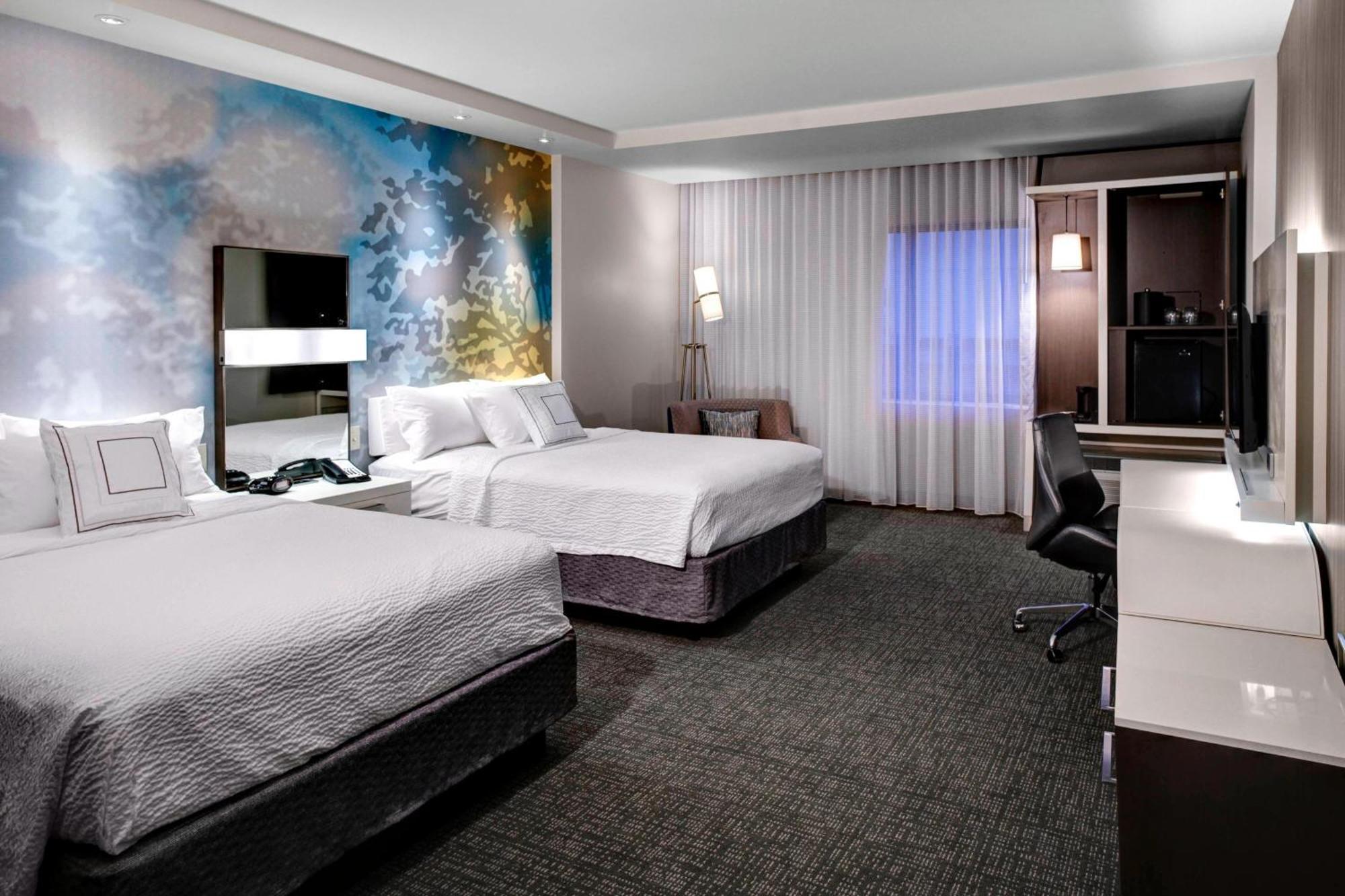Courtyard By Marriott Carrollton Hotel Eksteriør billede