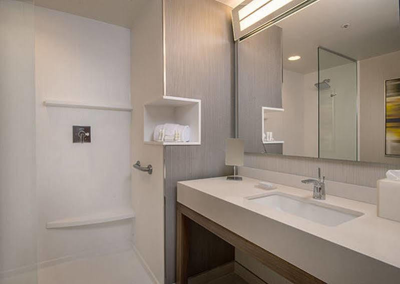 Courtyard By Marriott Carrollton Hotel Eksteriør billede