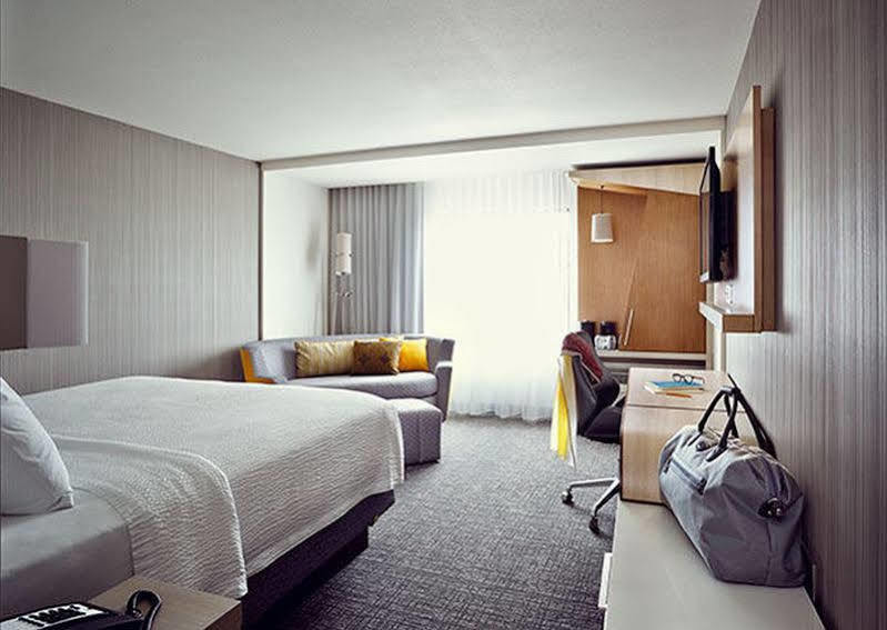 Courtyard By Marriott Carrollton Hotel Eksteriør billede